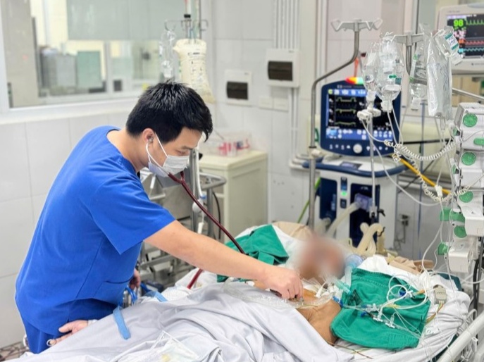 Nhiều người mắc cúm diễn biến nặng, nguy kịch